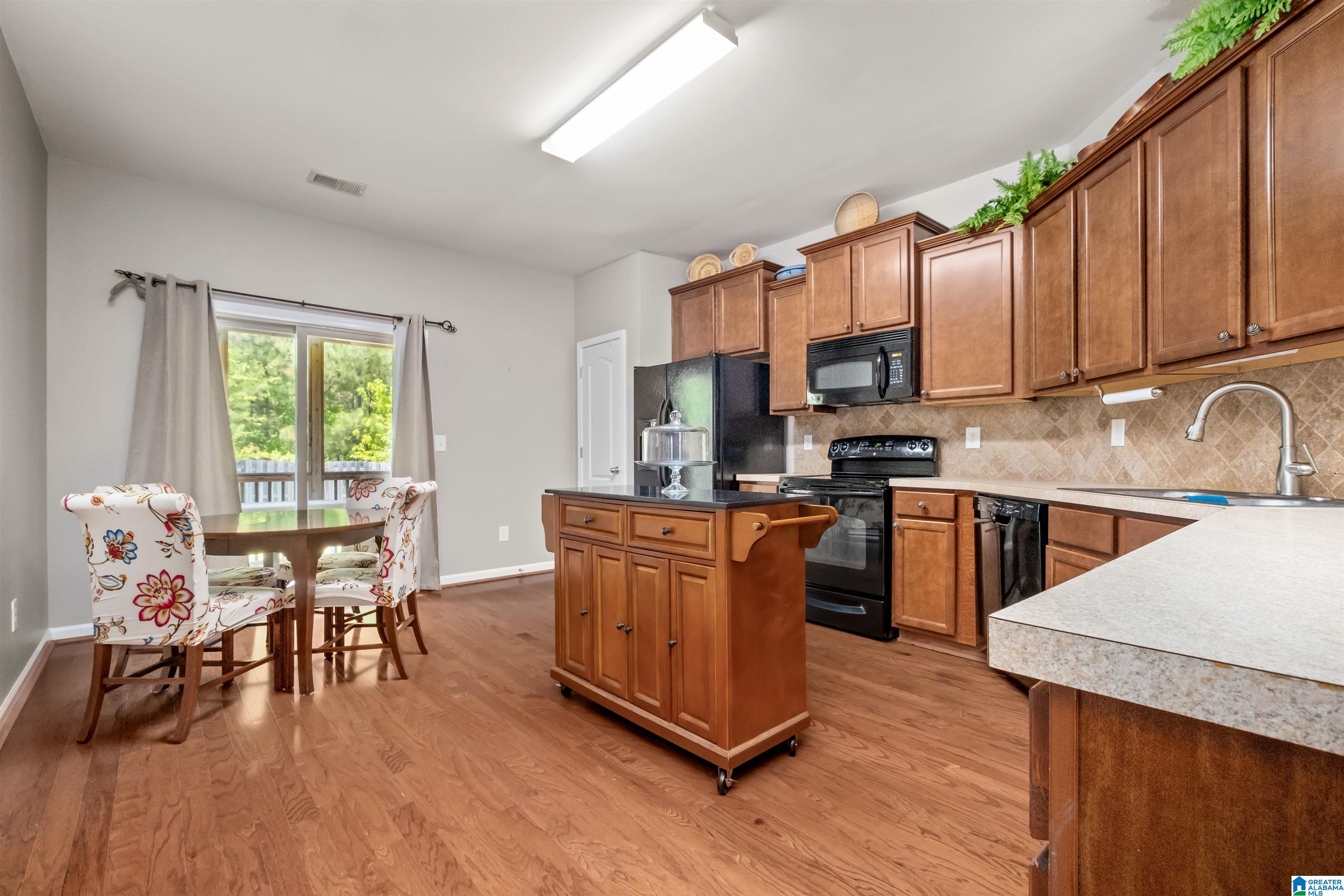 5653 Park Side Road Birmingham, AL 35244 - Photo 16 of 33