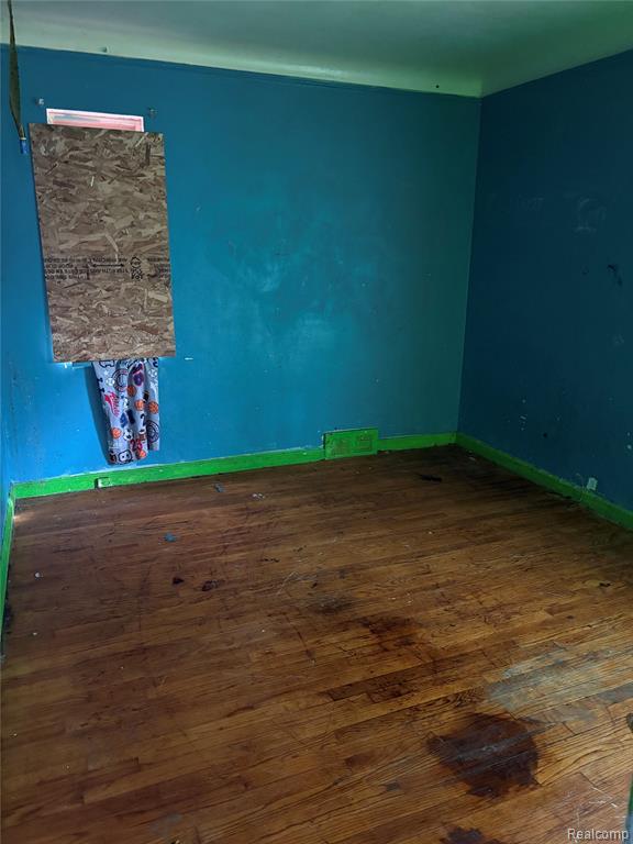 11316 College Street Detroit, MI 48205 - Photo 7 of 10