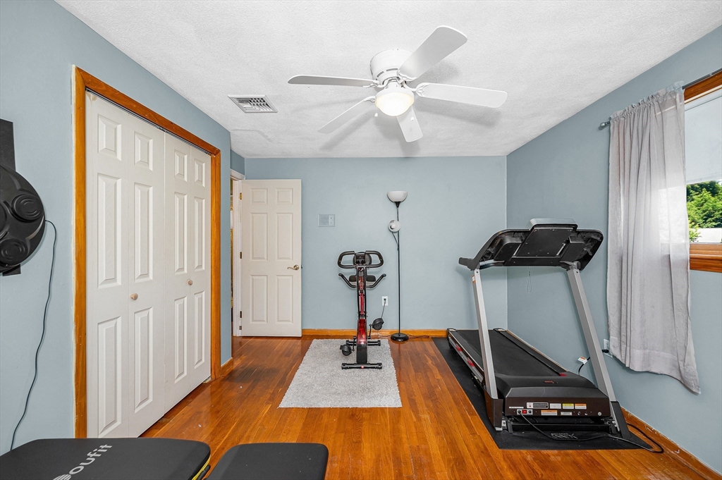 6 Surrey Road Woburn, MA 01801 - Photo 14 of 34