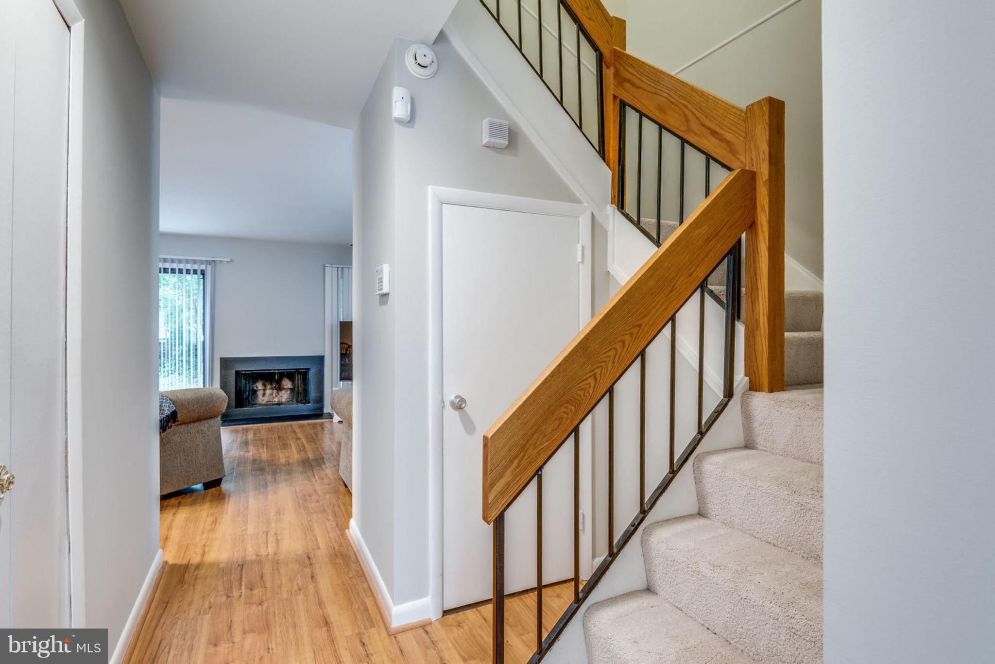 2007 Approach Lane Reston, VA 20191 - Photo 3 of 30 Interior (General)