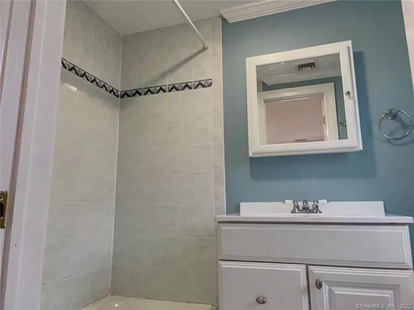 $4,300 | 57 Scofield Avenue, Stamford, CT 06906