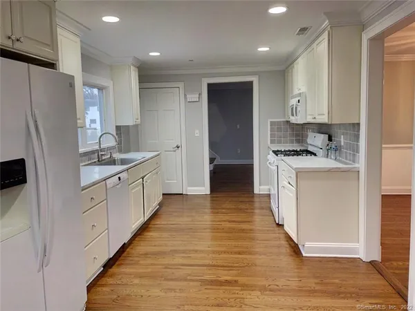 $4,300 | 57 Scofield Avenue, Stamford, CT 06906