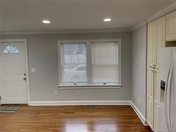 $4,300 | 57 Scofield Avenue, Stamford, CT 06906