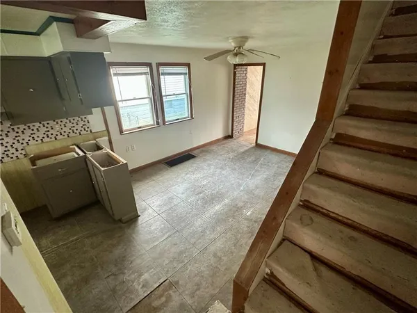 $54,900 | 458-460 1st Street, Vestaburg, PA 15368