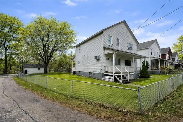 $54,900 | 458-460 1st Street, Vestaburg, PA 15368