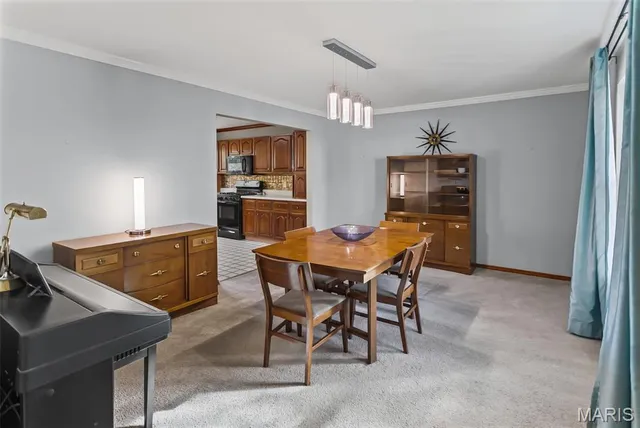 $325,000 | 2323 Glenrich Drive, St. Louis, MO 63129