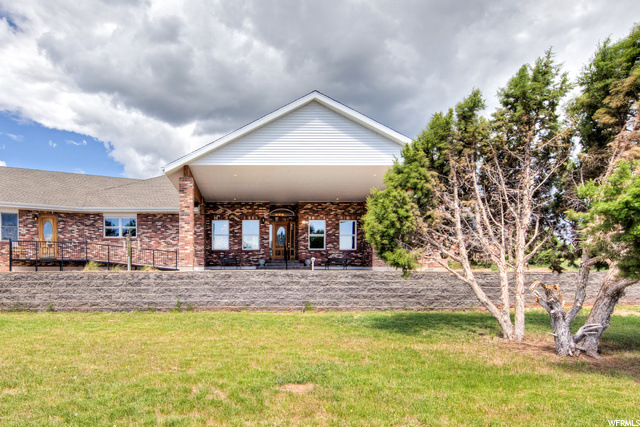 422 South Creek Road Monticello, UT 84535 - Photo 6 of 59 Back of property with a yard