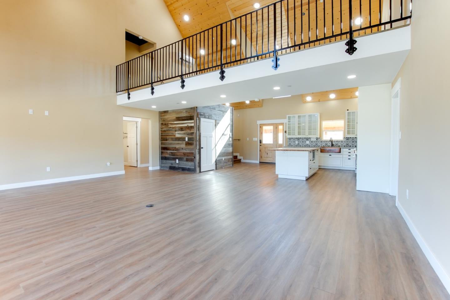 20391 Panoche Road Paicines, CA 95043 - Photo 11 of 45 Gallery Image 11