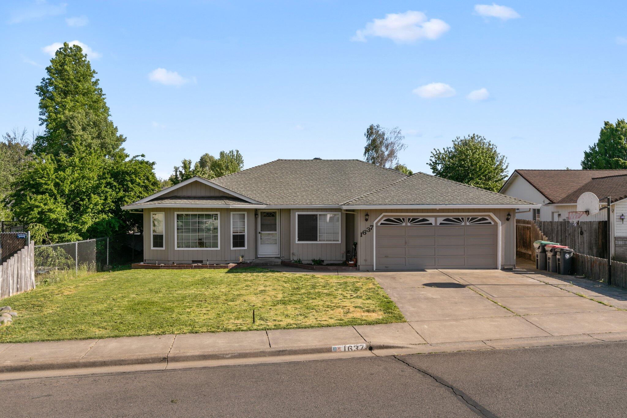 1637 Timothy Street Central Point, OR 97502 - Photo 23 of 23 24-web-or-mls-WCIM0158