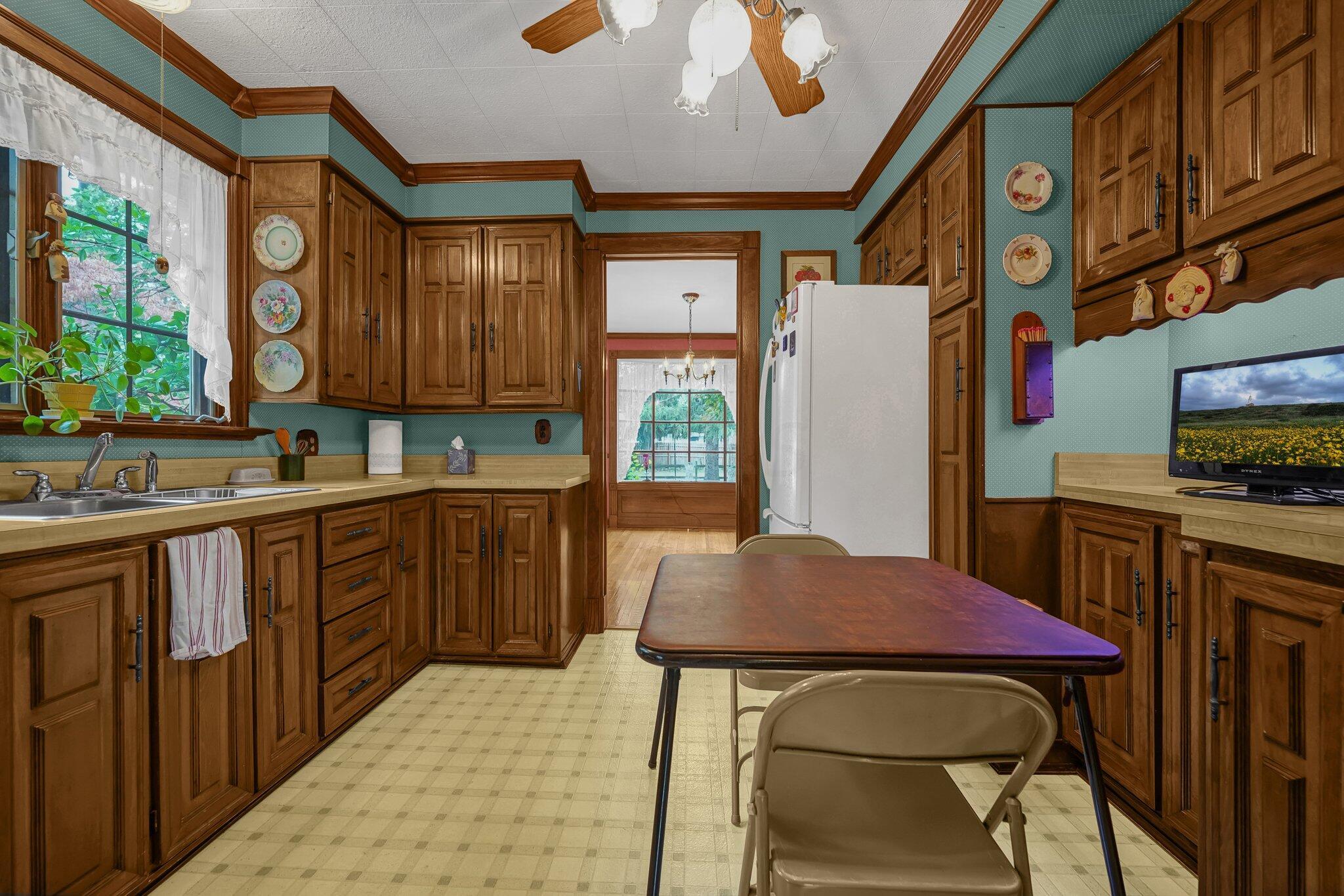 1113 Shady Lane Road Columbus, OH 43227 - Photo 11 of 29 11-web-or-mls-1113-shady-lane-rd