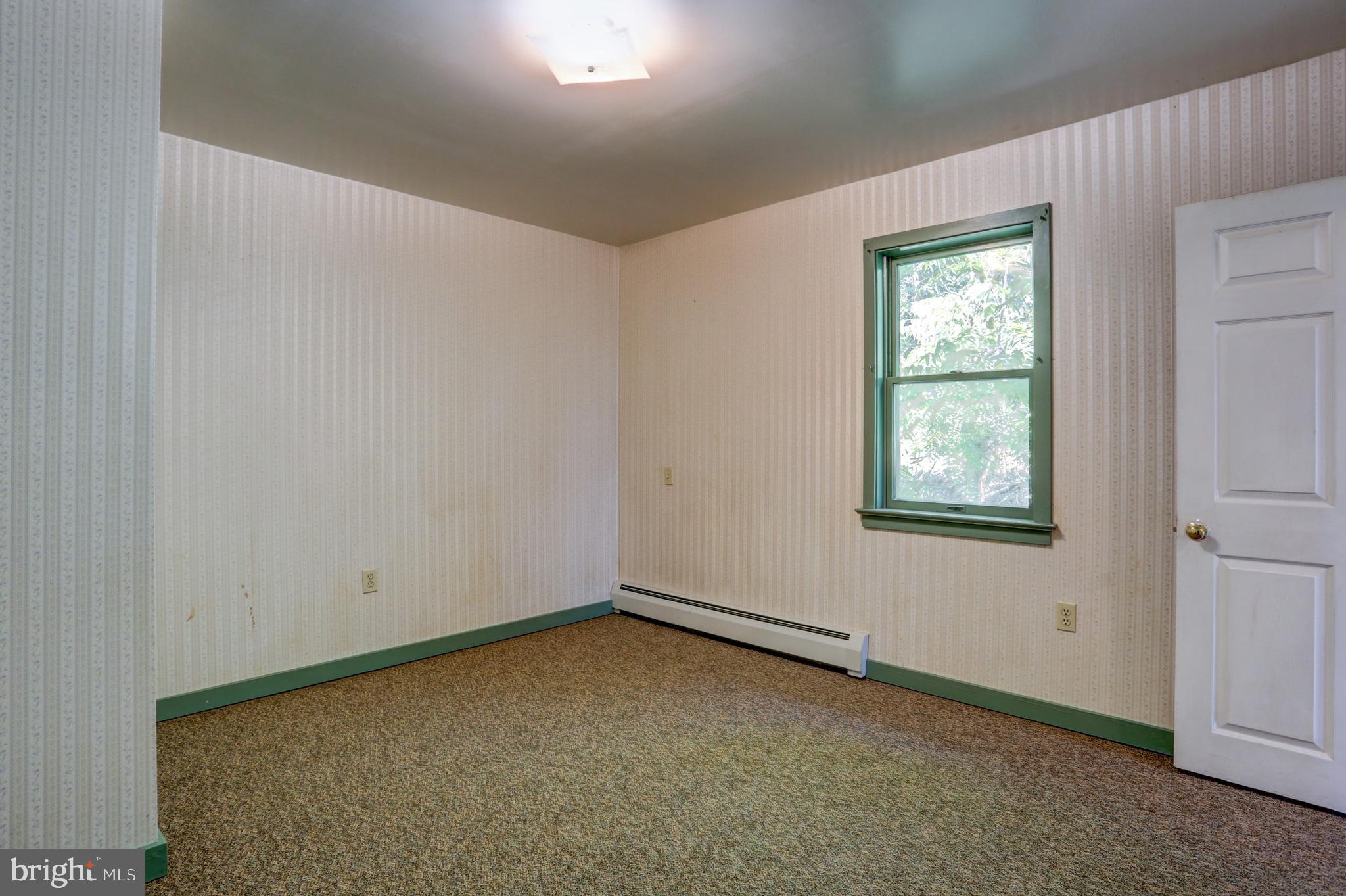 1330 Mount Joy Road Manheim, PA 17545 - Photo 15 of 31