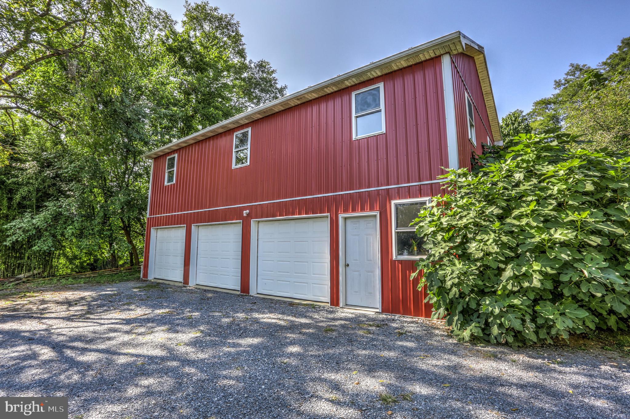 1330 Mount Joy Road Manheim, PA 17545 - Photo 25 of 31