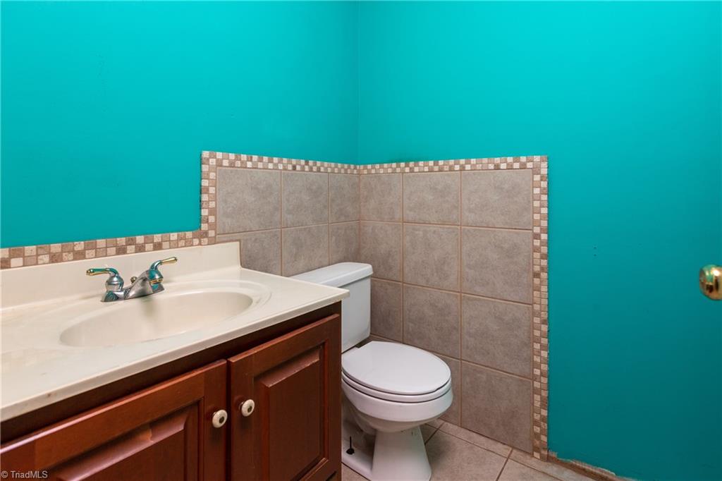 928 Sheffield Road Harmony, NC 28634 - Photo 11 of 30 Gallery Image 11
