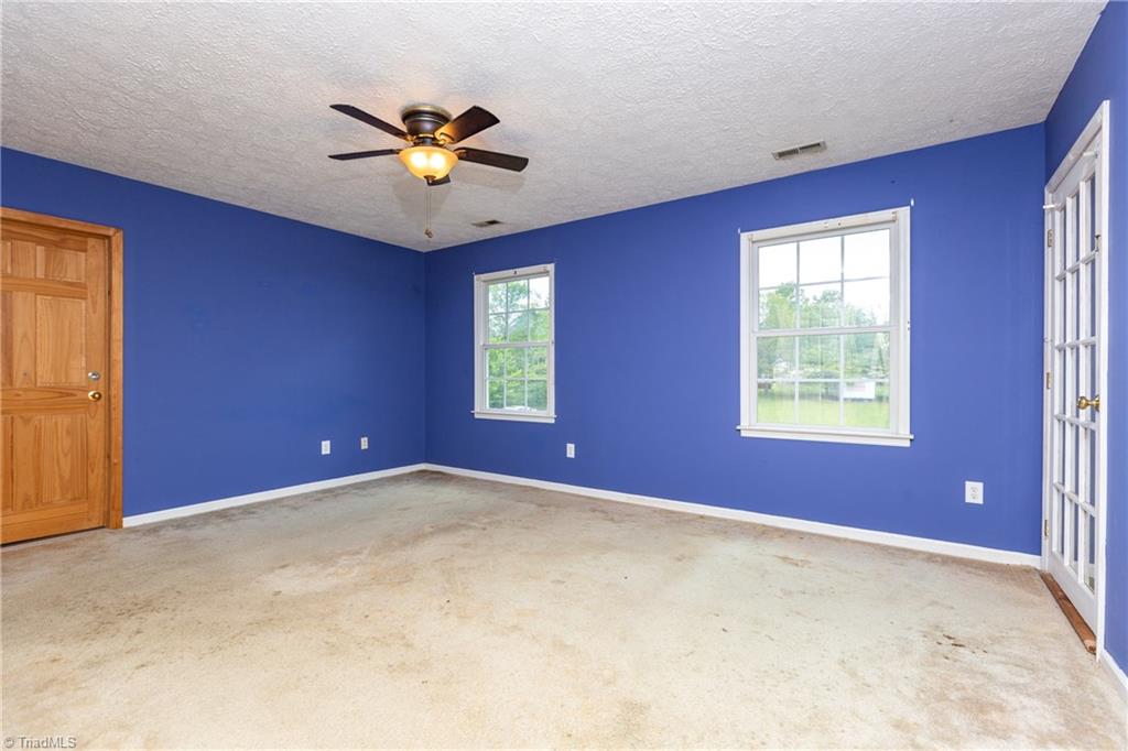 928 Sheffield Road Harmony, NC 28634 - Photo 16 of 30 Gallery Image 16