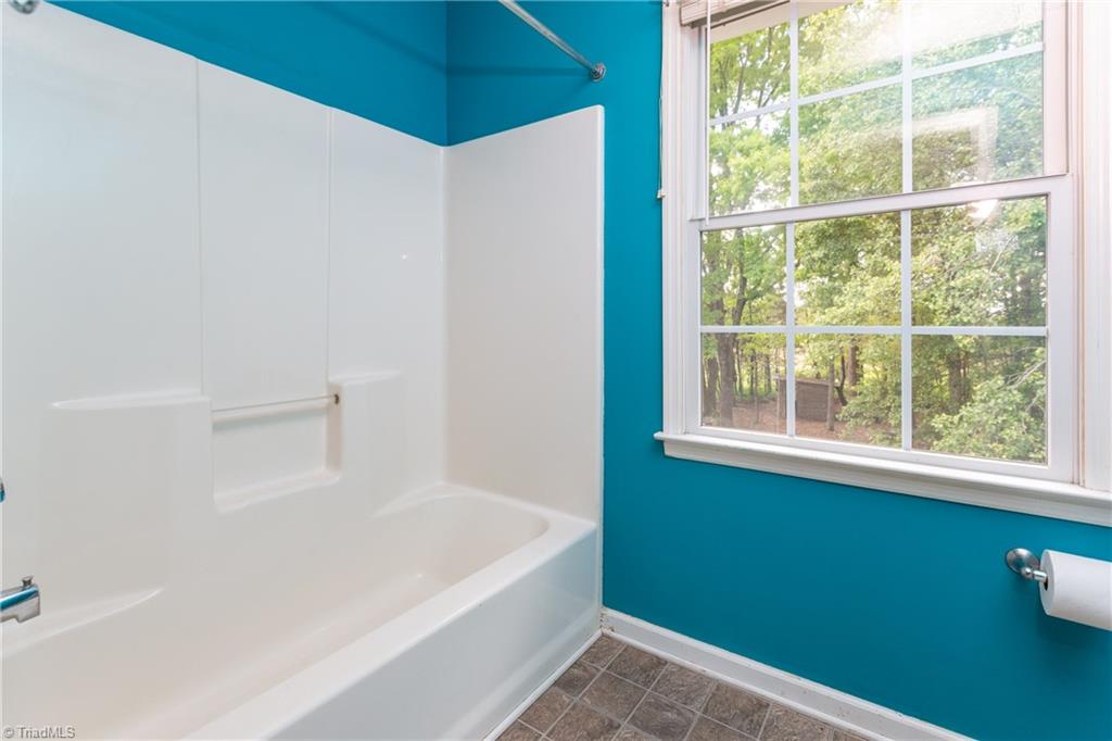 928 Sheffield Road Harmony, NC 28634 - Photo 20 of 30 Gallery Image 20