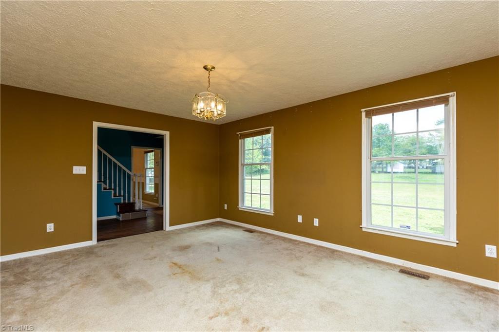 928 Sheffield Road Harmony, NC 28634 - Photo 3 of 30 Gallery Image 3