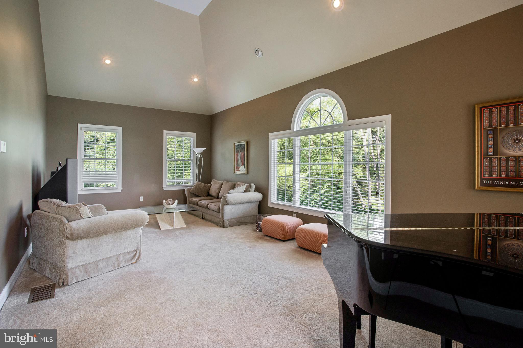 18 Baker Way Pennington, NJ 08534 - Photo 18 of 36 Great Room