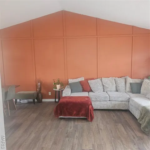 $239,900 | 12462 Sandycreek Lane, Florissant, MO 63033