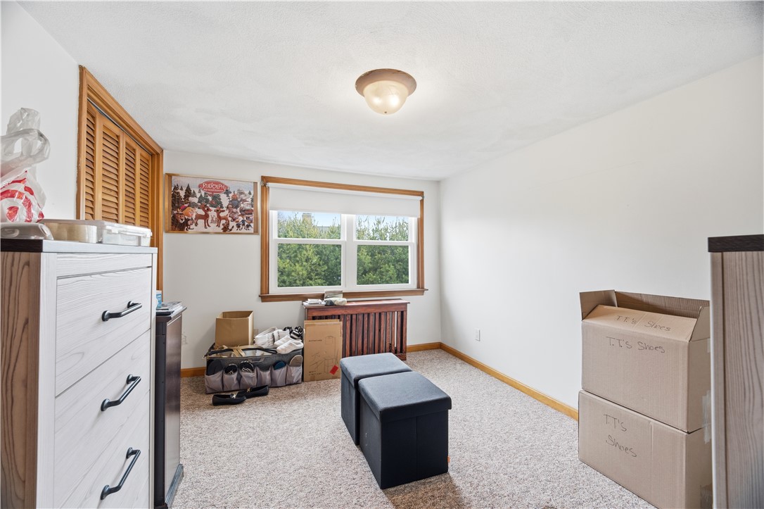 111 Beechcrest Street Warwick, RI 02888 - Photo 19 of 33