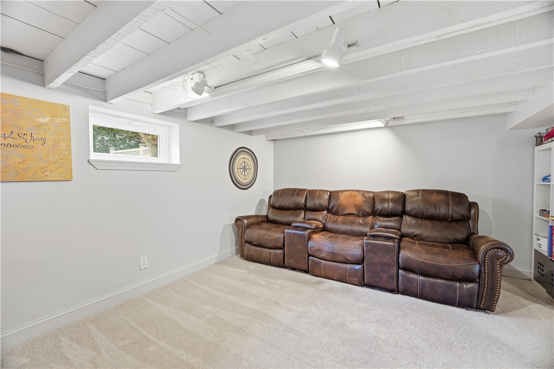 111 Beechcrest Street Warwick, RI 02888 - Photo 21 of 33