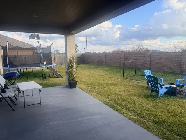 $550,000 | 8702 Hbr Pnes Drive, Cypress, TX 77433