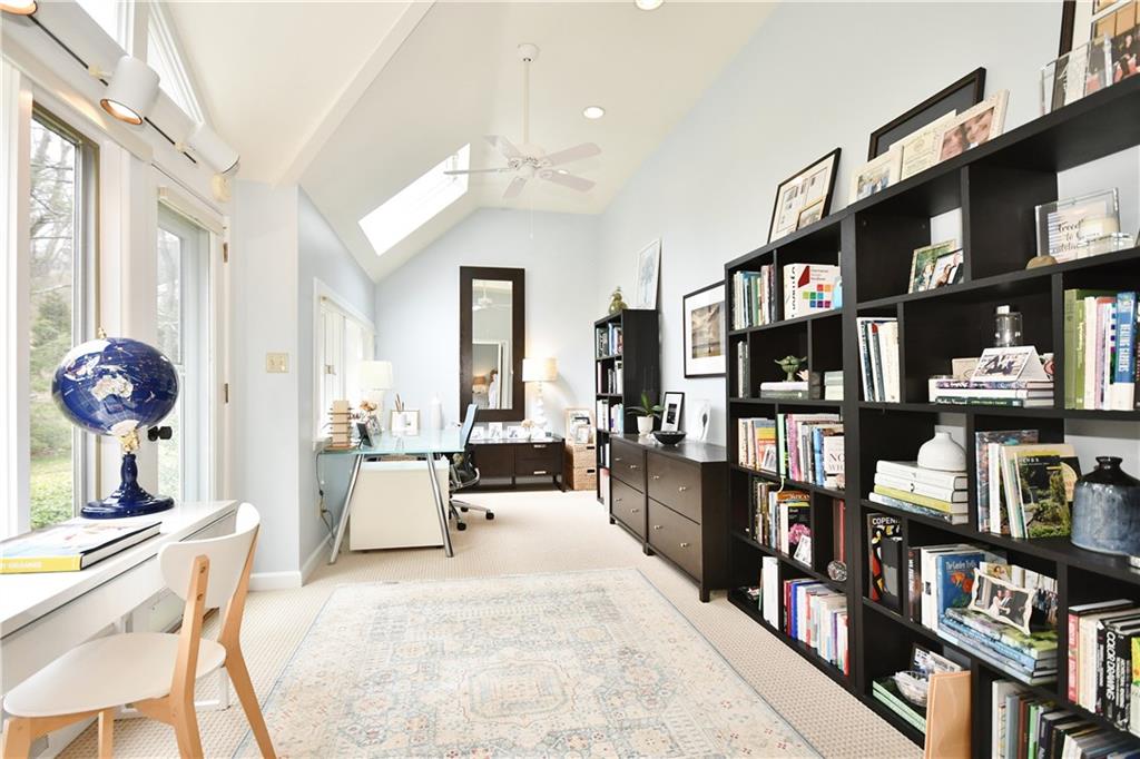 220 Hillcrest Road Pittsburgh, PA 15238 - Photo 14 of 22 Gallery Image 14