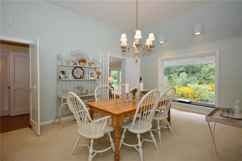 220 Hillcrest Road Pittsburgh, PA 15238 - Photo 6 of 22 Gallery Image 6