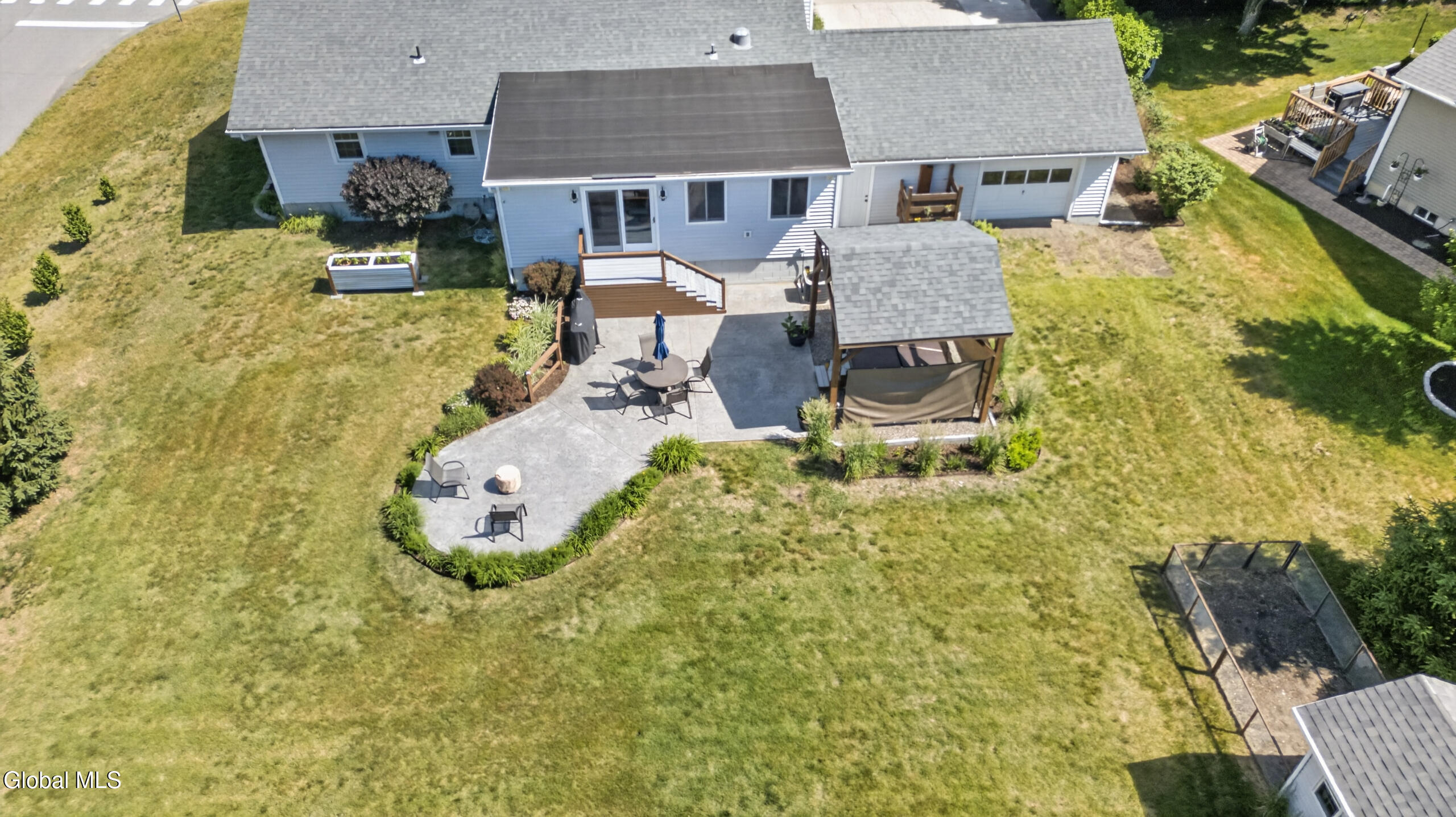 521 Russell Road Bethlehem, NY 12203 - Photo 44 of 51 Air Yard 6