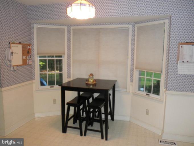 12198 Ward Road King George, VA 22485 - Photo 10 of 21 Dining Area