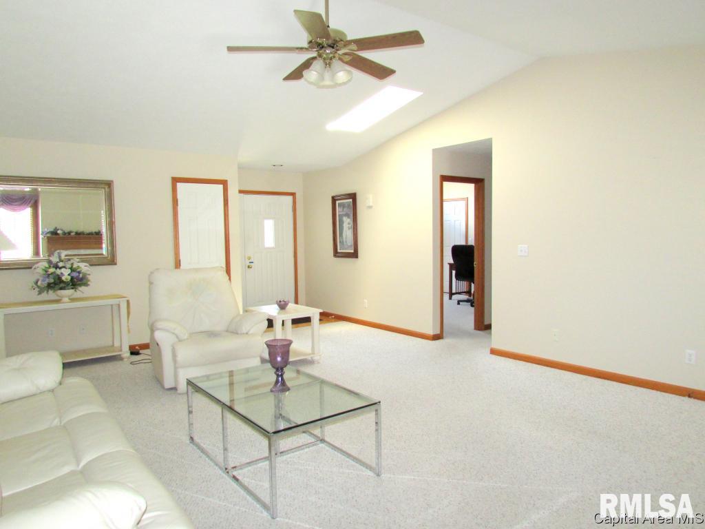 2713 Findley Drive Springfield, IL 62704 - Photo 3 of 21