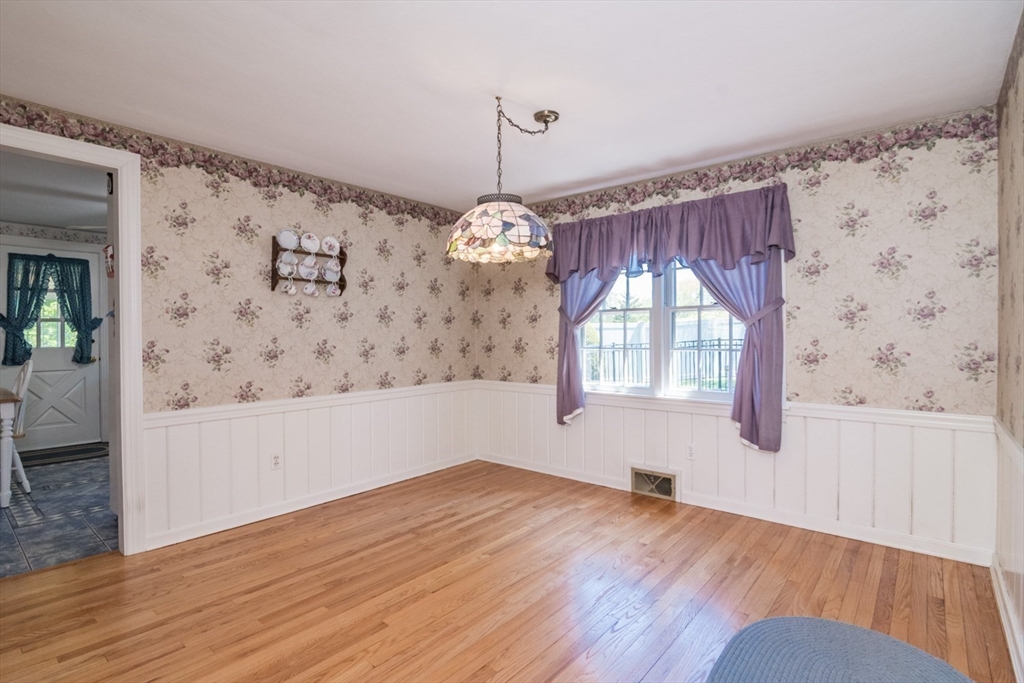 51 Edgewater Road Agawam, MA 01001 - Photo 20 of 40 Gallery Image 20
