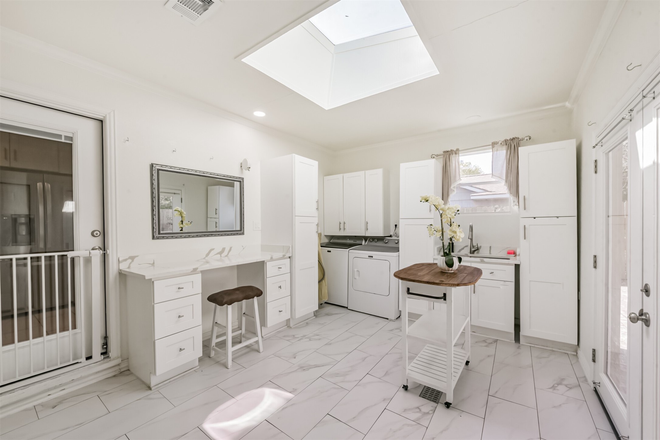 5002 Beechnut Street Houston, TX 77096 - Photo 24 of 50