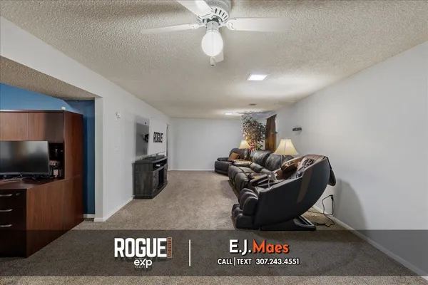 $320,000 | 1000 Sussex, Casper, WY 82609