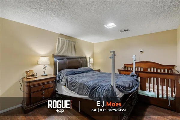 $320,000 | 1000 Sussex, Casper, WY 82609