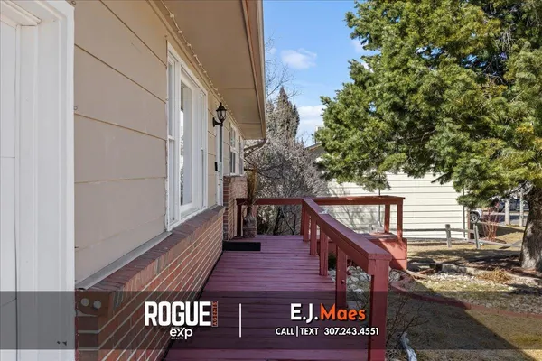 $320,000 | 1000 Sussex, Casper, WY 82609