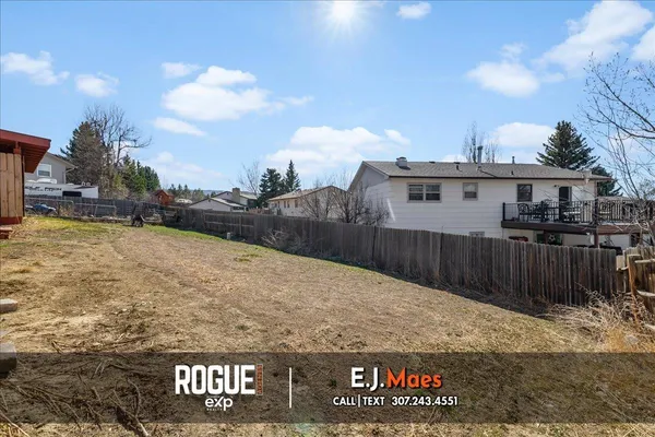 $320,000 | 1000 Sussex, Casper, WY 82609