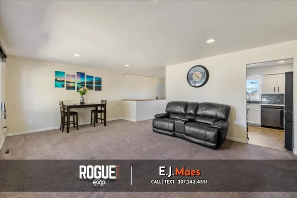 $320,000 | 1000 Sussex, Casper, WY 82609