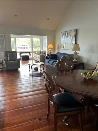 $2,600 | 267 Moss Oak Lane, St. Simons Island, GA 31522