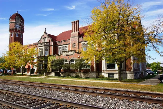 $145,000 | 794 Greystone Drive, Unit 7, Chelsea, MI 48118