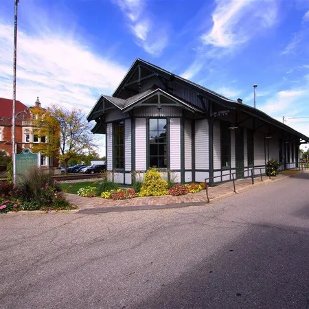 $145,000 | 794 Greystone Drive, Unit 7, Chelsea, MI 48118