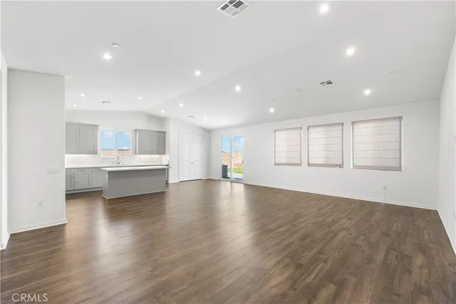 $3,700 | 41846 Castello Lane, Palmdale, CA 93552