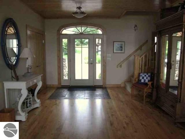 7511 Secor Road Traverse City, MI 49685 - Photo 14 of 25 1733227-13.JPG