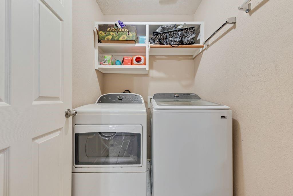 5404 Worley Drive The Colony, TX 75056 - Photo 16 of 30 a utility room with dryer and washer