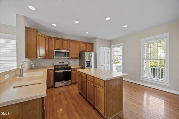 $600,000 | 110 Bridgegate Drive, Cary, NC 27519