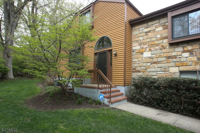 90 Frogtown Road Dover, NJ 07801 - Photo 2 of 32