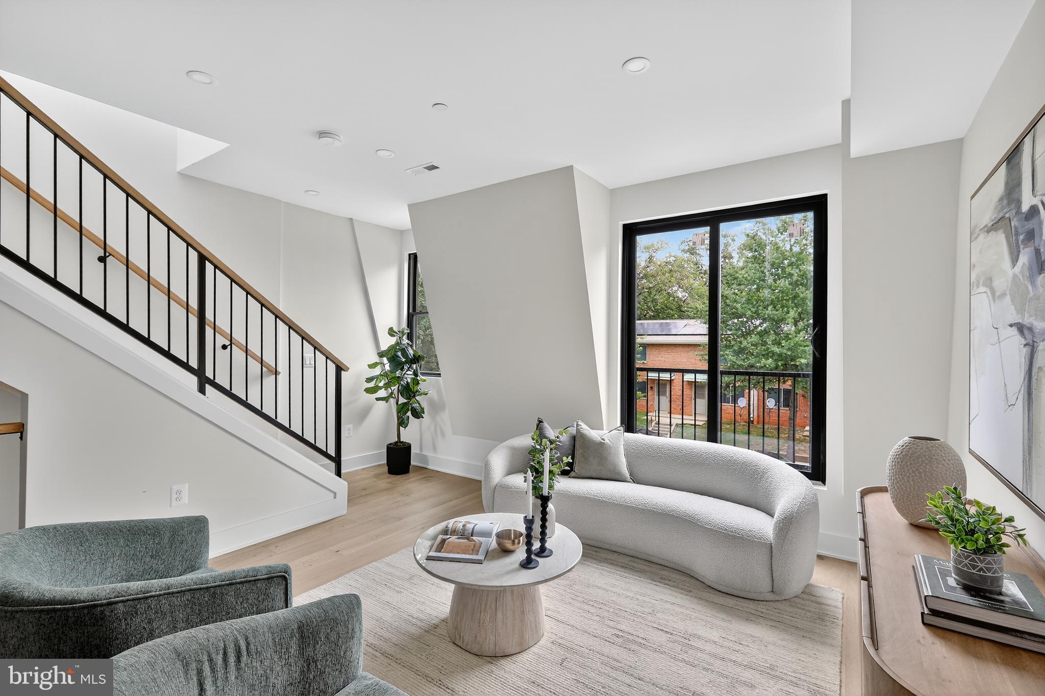 828 21st Street Northeast, Unit 3 Washington, DC 20002 - Photo 5 of 29