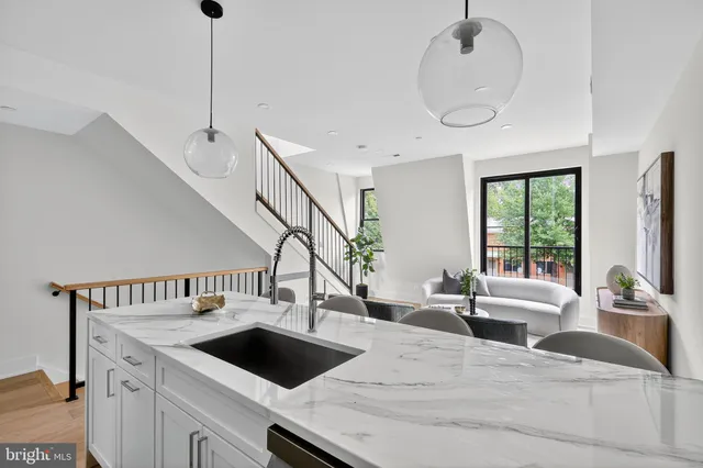 $534,982 | 828 21st Street Northeast, Unit 3, Washington, DC 20002