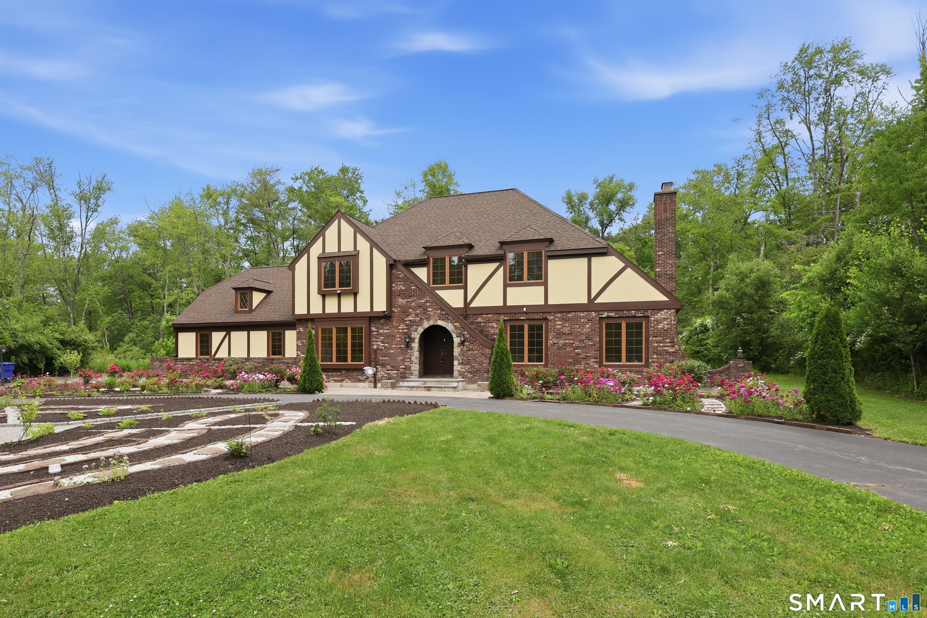 43 Windtree East Torrington, CT 06790 - Photo 2 of 38