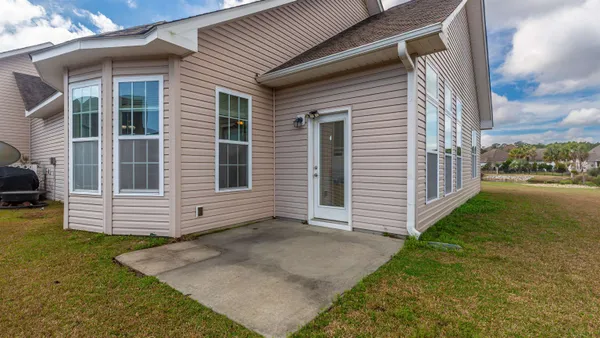 $2,600 | 1712 Sauer Court, Surfside Beach, SC 29575