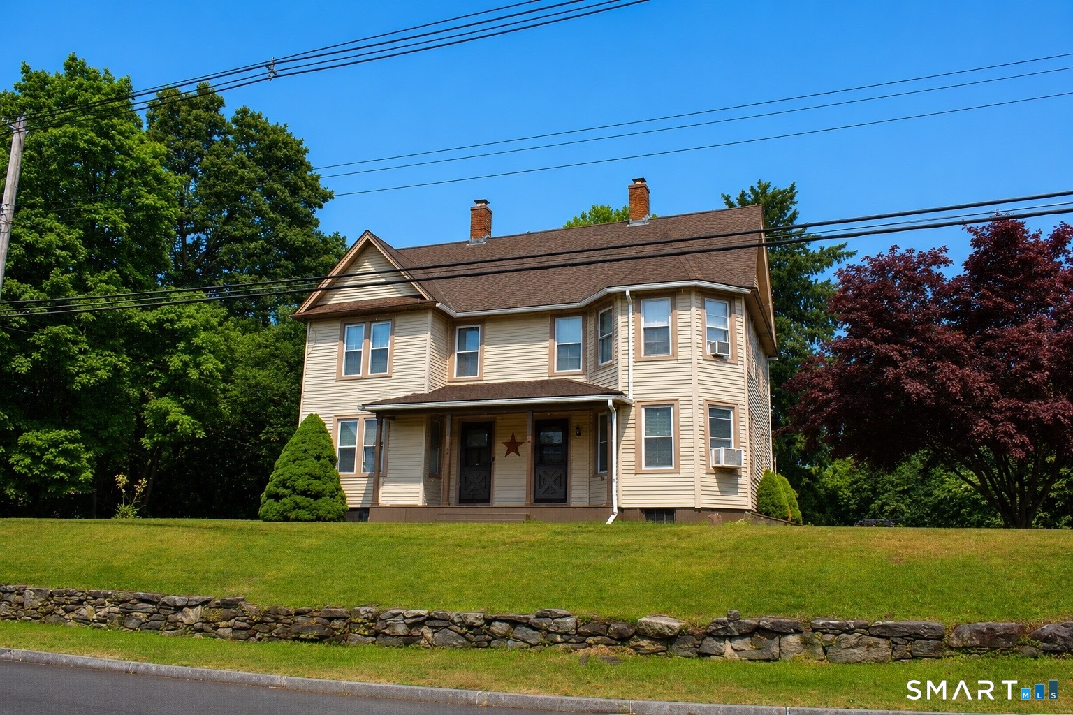 45 Dunham Street Norwich, CT 06360 - Photo 3 of 22